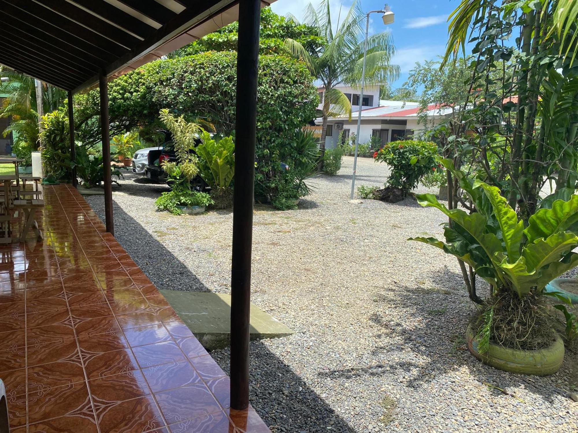 Cabinas Bahia Uvita - Marino Ballena National Park Lodge Exterior photo